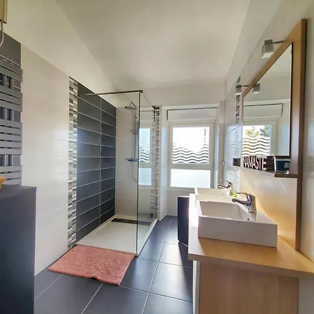 Casa vacanze Maison 4 A 10 Min A Pied De La Chocolatine Aigrefeuille-dʼAunis